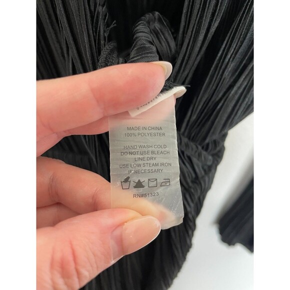 Vince Camuto Size XS Pleated Surplice Jumpsuit Black Long Sleeve Elastic Waist - Picture 11 of 16